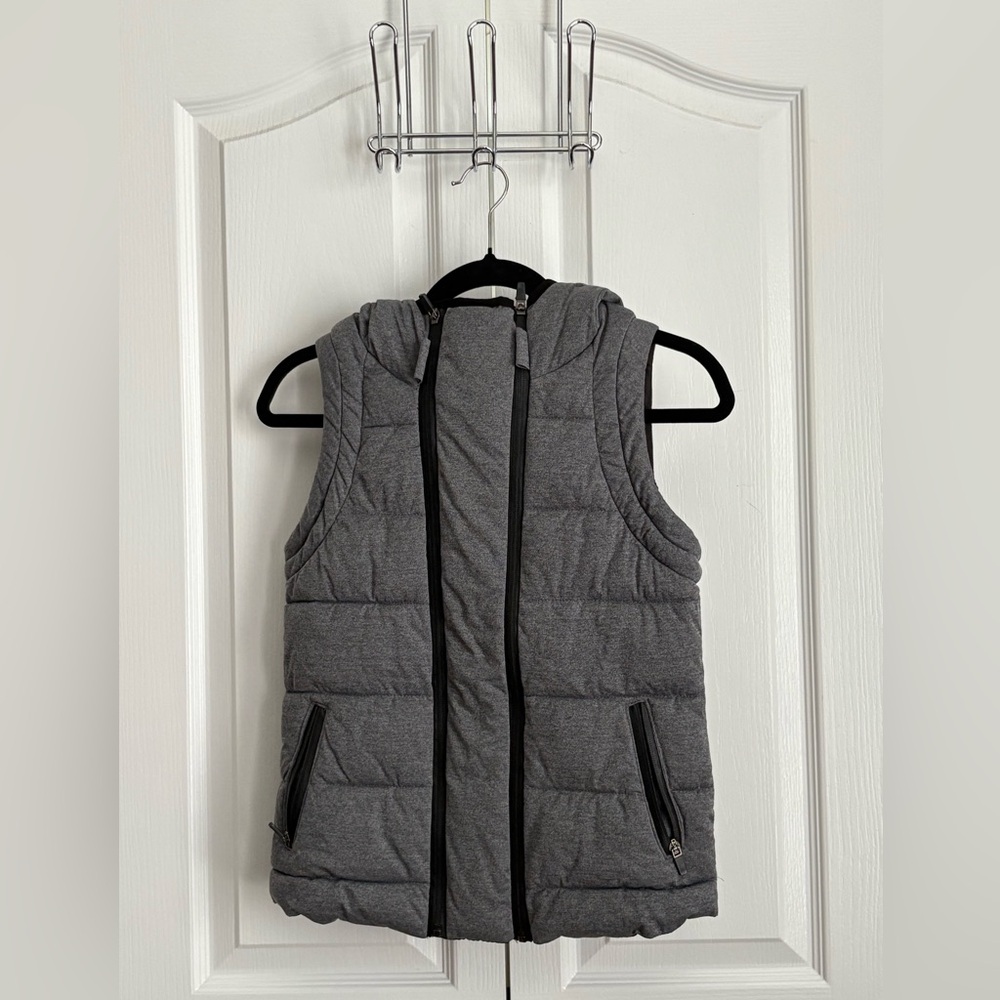 Bershka Womens Puffer Jacket, Charcoal Grey, size xs
